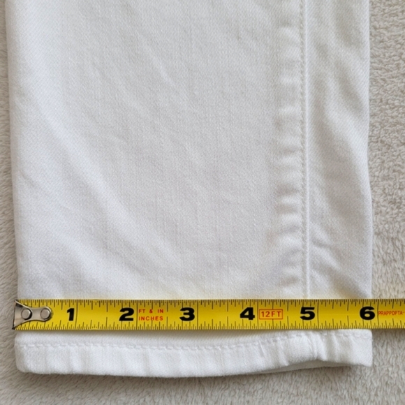 AEO | 4-SHORT White Skinny Jeans w/ Cream Embroidered Pattern EUC - Picture 4 of 14
